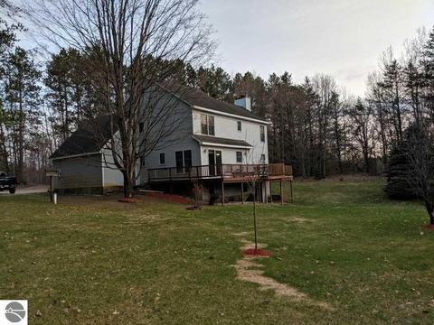 9931 E 22 Rd, Manton, MI 49663 photo 5