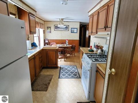 4738 S 21 Rd, Boon, MI 49618 photo 2