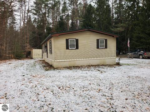 4738 S 21 Rd, Boon, MI 49618 photo 1