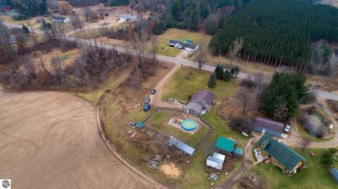 7522 W Blanchard Rd, Blanchard, MI 49310 photo 38