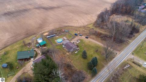 7522 W Blanchard Rd, Blanchard, MI 49310 photo 36