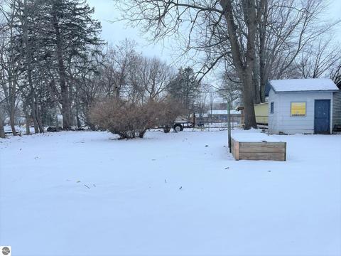240 E Wright Ave, Shepherd, MI 48883 photo 33