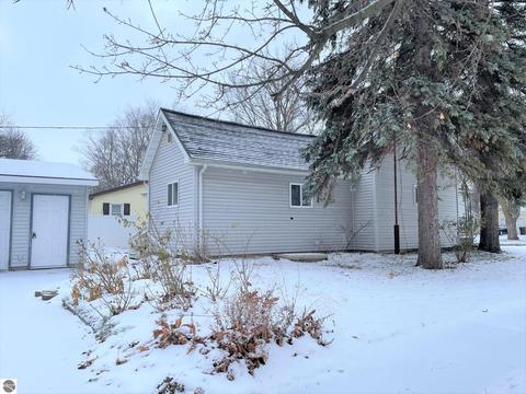 240 E Wright Ave, Shepherd, MI 48883 photo 31