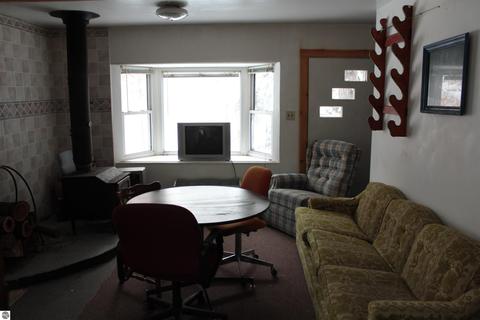 10964 Maple, Mesick, MI 49668 photo 9