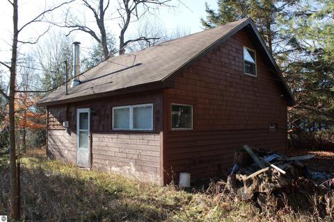 10964 Maple, Mesick, MI 49668 photo 4