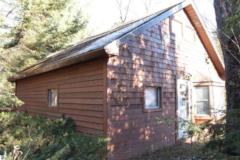10964 Maple, Mesick, MI 49668 photo 5