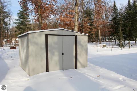 2131 Harper Dr, Harrison, MI 48625 photo 33