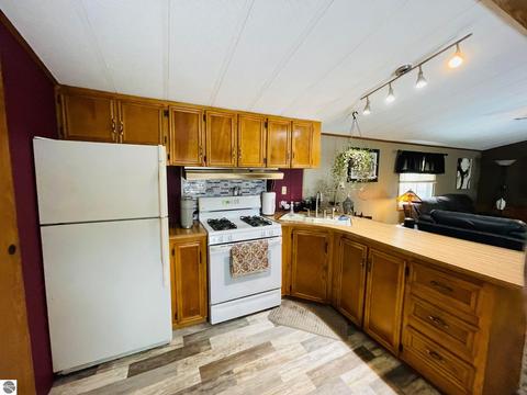 320 Pine St, Manton, MI 49663 photo 20