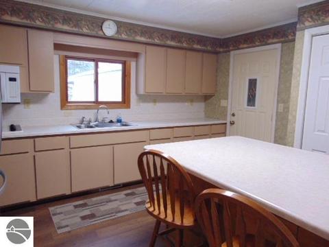 511 N Ithaca St, Ithaca, MI 48847 photo 17