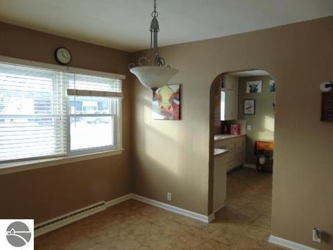 601 E Center St, Ithaca, MI 48847 photo 17