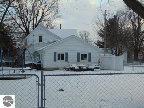 601 E Center St, Ithaca, MI 48847 photo 5