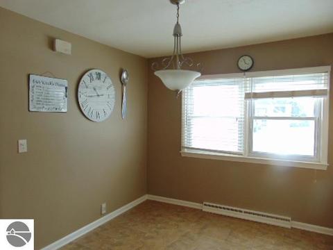 601 E Center St, Ithaca, MI 48847 photo 18