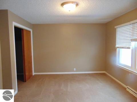 601 E Center St, Ithaca, MI 48847 photo 33