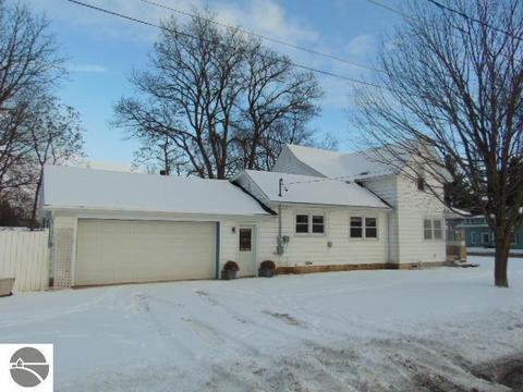 601 E Center St, Ithaca, MI 48847 photo 4