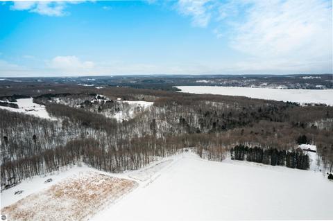 1641 E April Rd, Cedar, MI 49621 photo 37