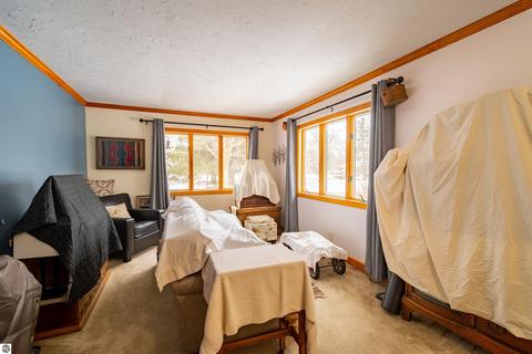 2283 E Millbrook Rd, Mount Pleasant, MI 48858 photo 5