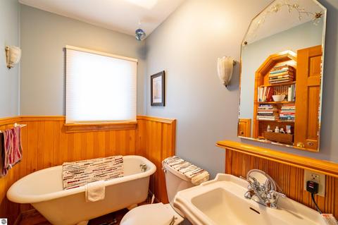 2283 E Millbrook Rd, Mount Pleasant, MI 48858 photo 13