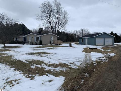 2791 W Washington Rd, Ithaca, MI 48847 photo 1