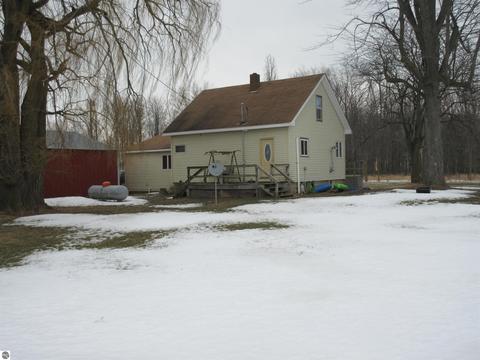 8568 S Pingree Rd, Middleton, MI 48856 photo 4