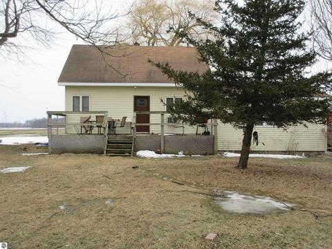 8568 S Pingree Rd, Middleton, MI 48856 photo 1
