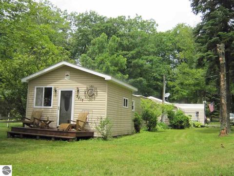 3817 Maple Ave, Lupton, MI 48635 photo 5