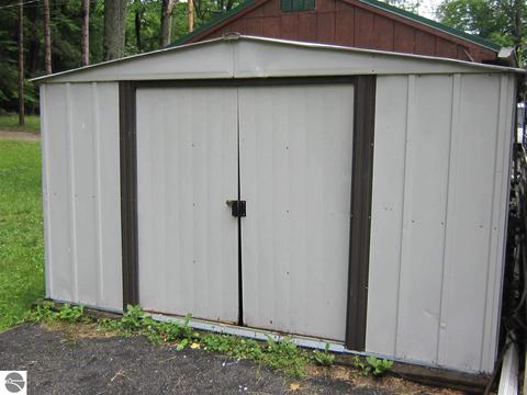 3817 Maple Ave, Lupton, MI 48635 photo 8