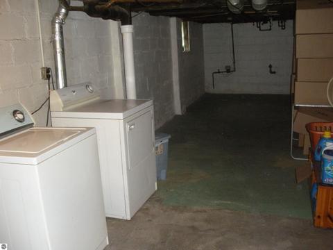 5203 Jonathon Ln, Dearborn, MI 48126 photo 6