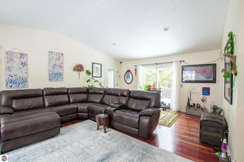 4737 Springbrook Dr, Williamsburg, MI 49690 photo 7