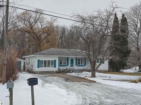 435 N Main St, Au Gres, MI 48703 photo 4
