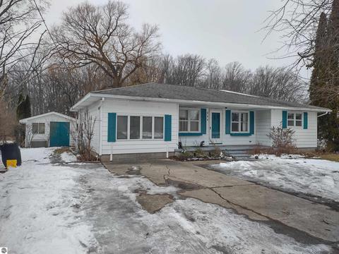 435 N Main St, Au Gres, MI 48703 photo 1