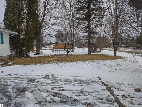 435 N Main St, Au Gres, MI 48703 photo 3