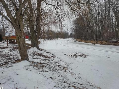 435 N Main St, Au Gres, MI 48703 photo 9