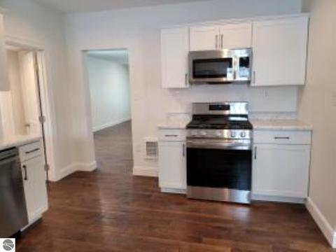 904 Park St, Grayling, MI 49738 photo 8
