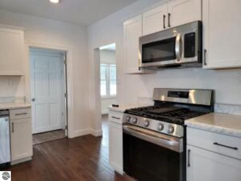 904 Park St, Grayling, MI 49738 photo 9