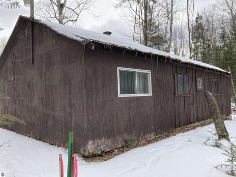 1155 Schemp Rd, Lupton, MI 48635 photo 4