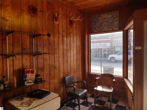 111 E Cedar St, Standish, MI 48658 photo 9