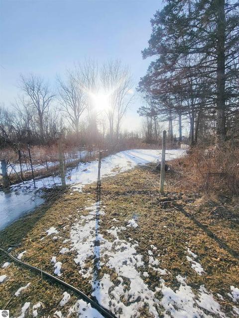 1996 E Huron Rd, Au Gres, MI 48703 photo 9