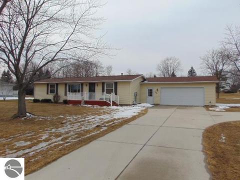 759 Norton Gibbs Dr, Ithaca, MI 48847 photo 1