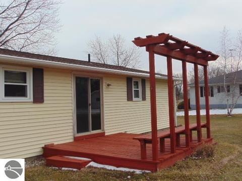 759 Norton Gibbs Dr, Ithaca, MI 48847 photo 7