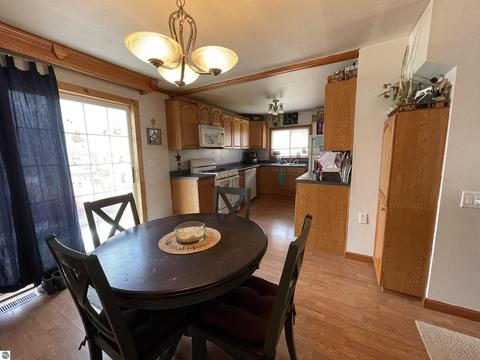 701 Maple, Clare, MI 48617 photo 21