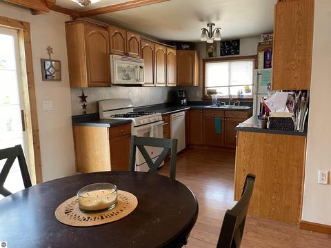 701 Maple, Clare, MI 48617 photo 23