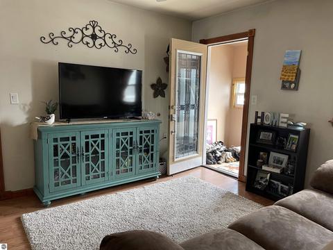 701 Maple, Clare, MI 48617 photo 8