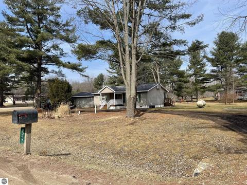 8057 E Baseline Rd, Mount Pleasant, MI 48858 photo 24