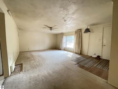 8057 E Baseline Rd, Mount Pleasant, MI 48858 photo 12