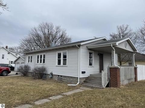 703 E High St, Mount Pleasant, MI 48858 photo 14