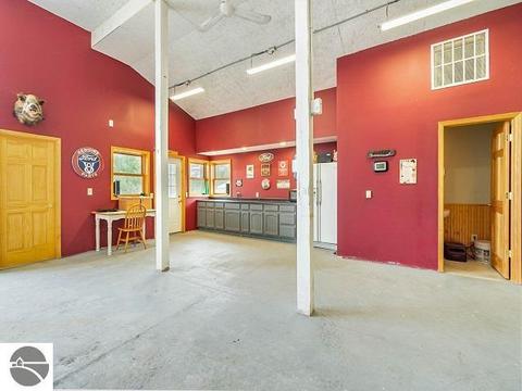260 N Duffield Rd, Sumner, MI 48889 photo 28