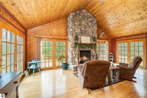 260 N Duffield Rd, Sumner, MI 48889 photo 5