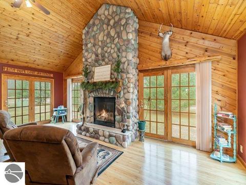 260 N Duffield Rd, Sumner, MI 48889 photo 8