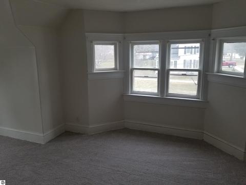 230 E North St, Ithaca, MI 48847 photo 17