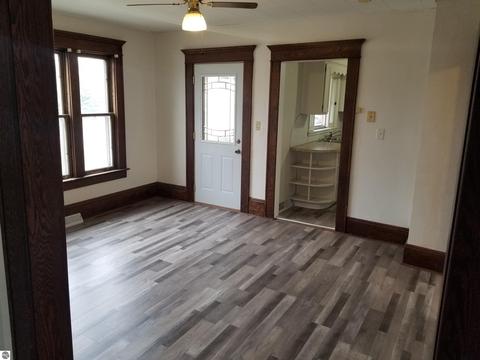 230 E North St, Ithaca, MI 48847 photo 7
